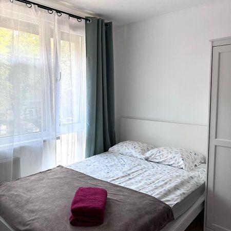 Quiet Apartment Near The Park, Metro, Centre, Wi-Fi - By Hik Apartments Varşovia Exterior foto