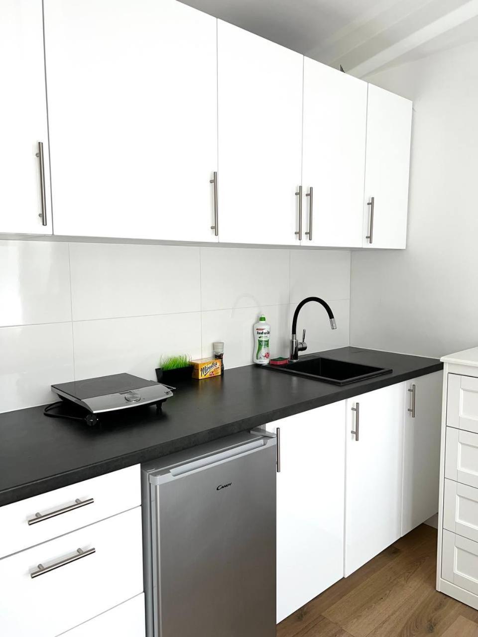 Quiet Apartment Near The Park, Metro, Centre, Wi-Fi - By Hik Apartments Varşovia Exterior foto